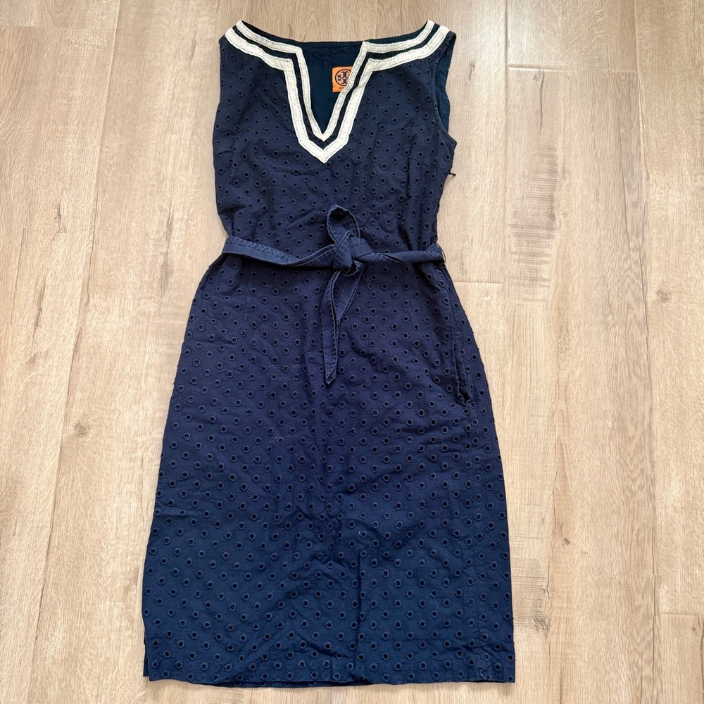 Tory Burch Cotton Eyelet V Neck Sleeveless Belt Dress Knee Length Navy Blue Sz 4